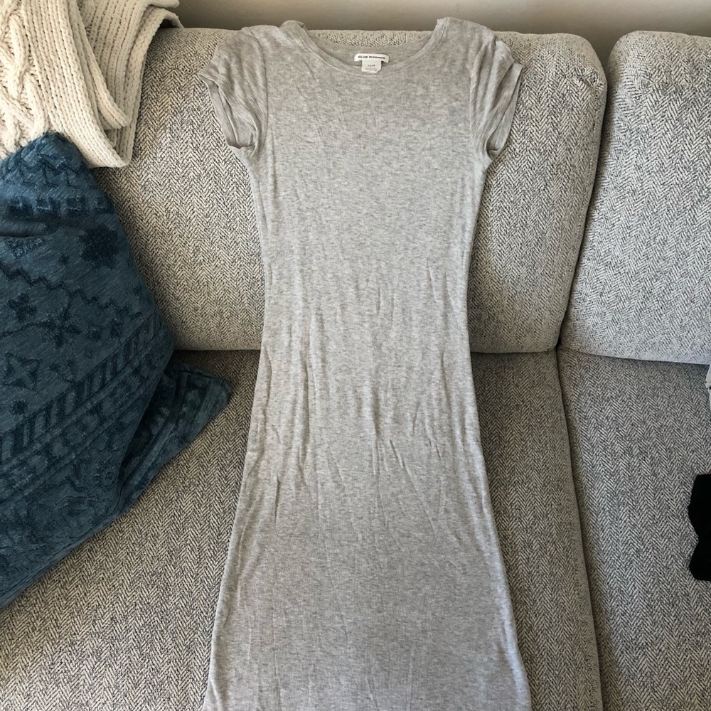 Club Monaco Gray Ribbed Midi Dress